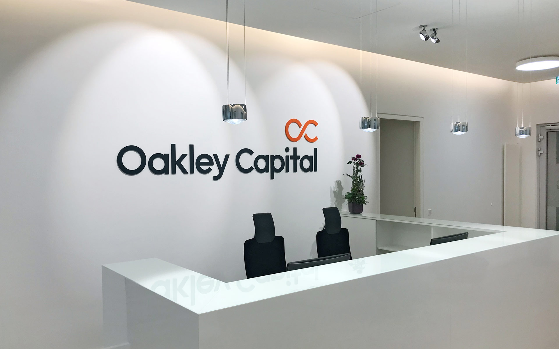 Forsvinde sommerfugl Indflydelse Oakley Capital - TIEDTKE THEISS